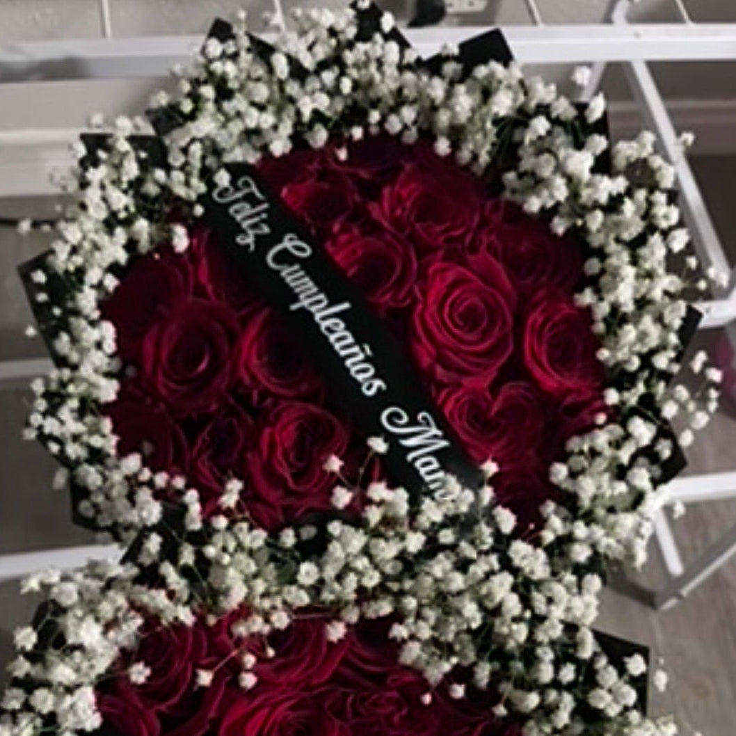 25 stem bouquet with baby breath rim