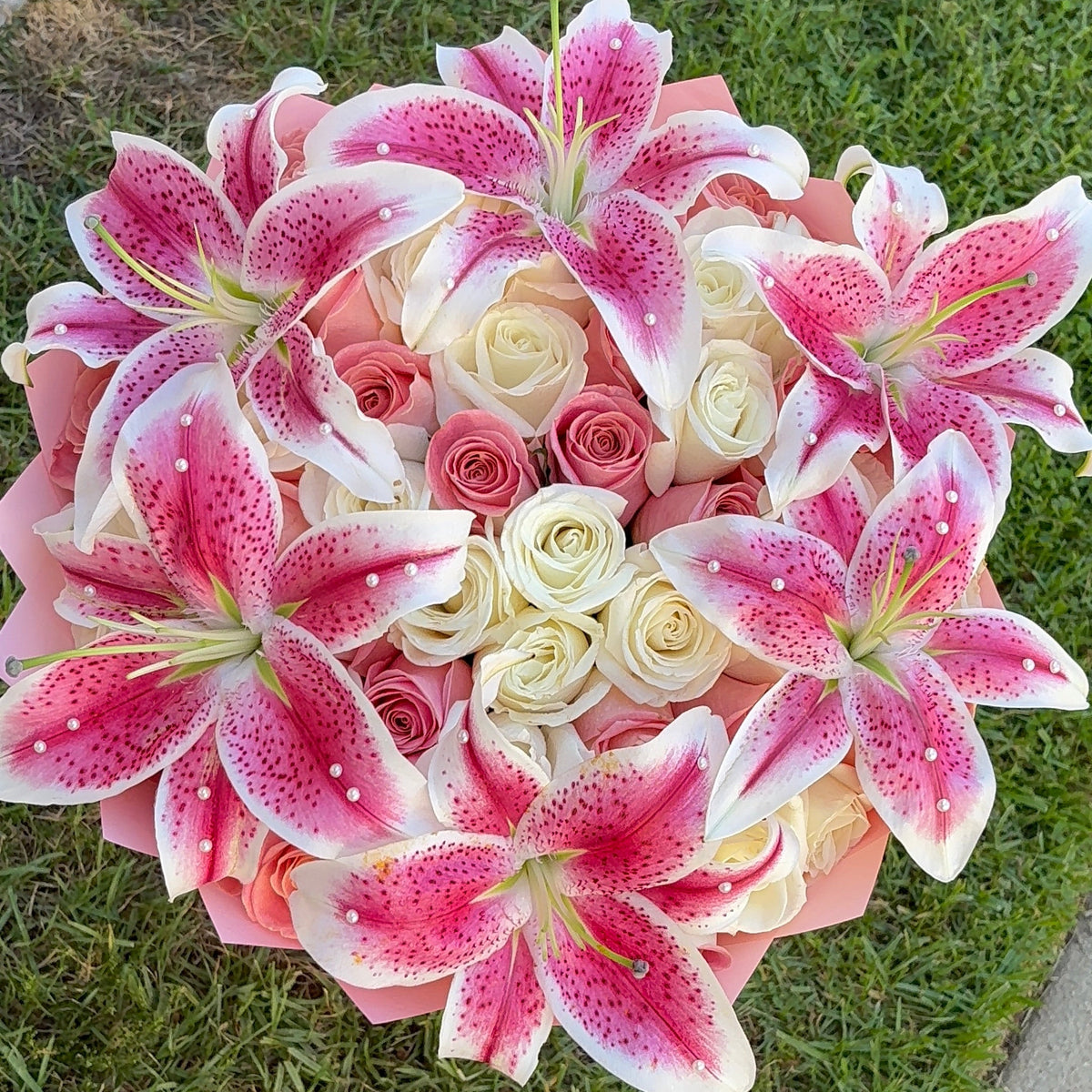 Viral lilies bouquet